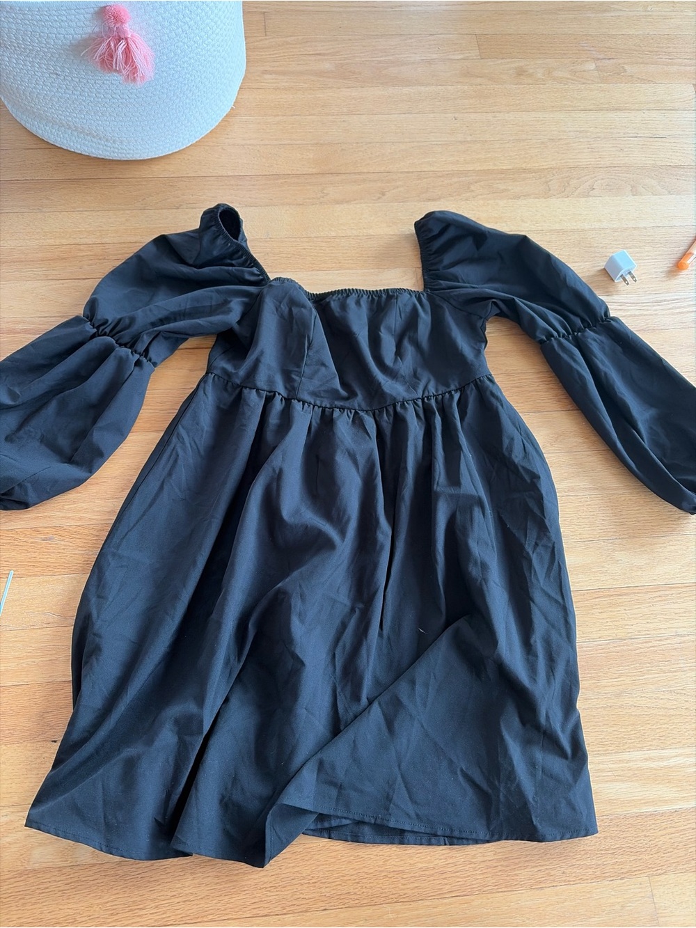Amazon Black Long-Sleeve Puff-Sleeve Midi Dress